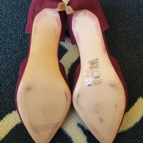 Heels - Picture 3 of 4